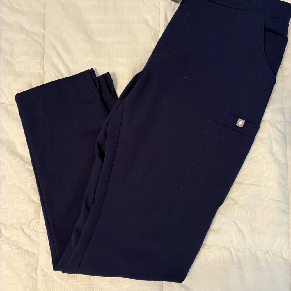 Figs women’s navy pants